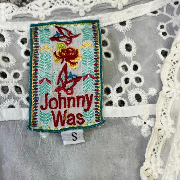 Johnny Was | Medium | White Lace Embroidered Eyelet 3/4 Sleeve Tunic Cover-Up - Picture 3 of 11